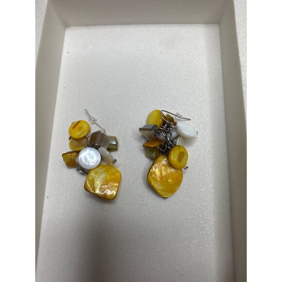 Yellow & White Iridescent Shell Drop Earrings With Bead Accents Womens Fashion - Picture 2 of 3